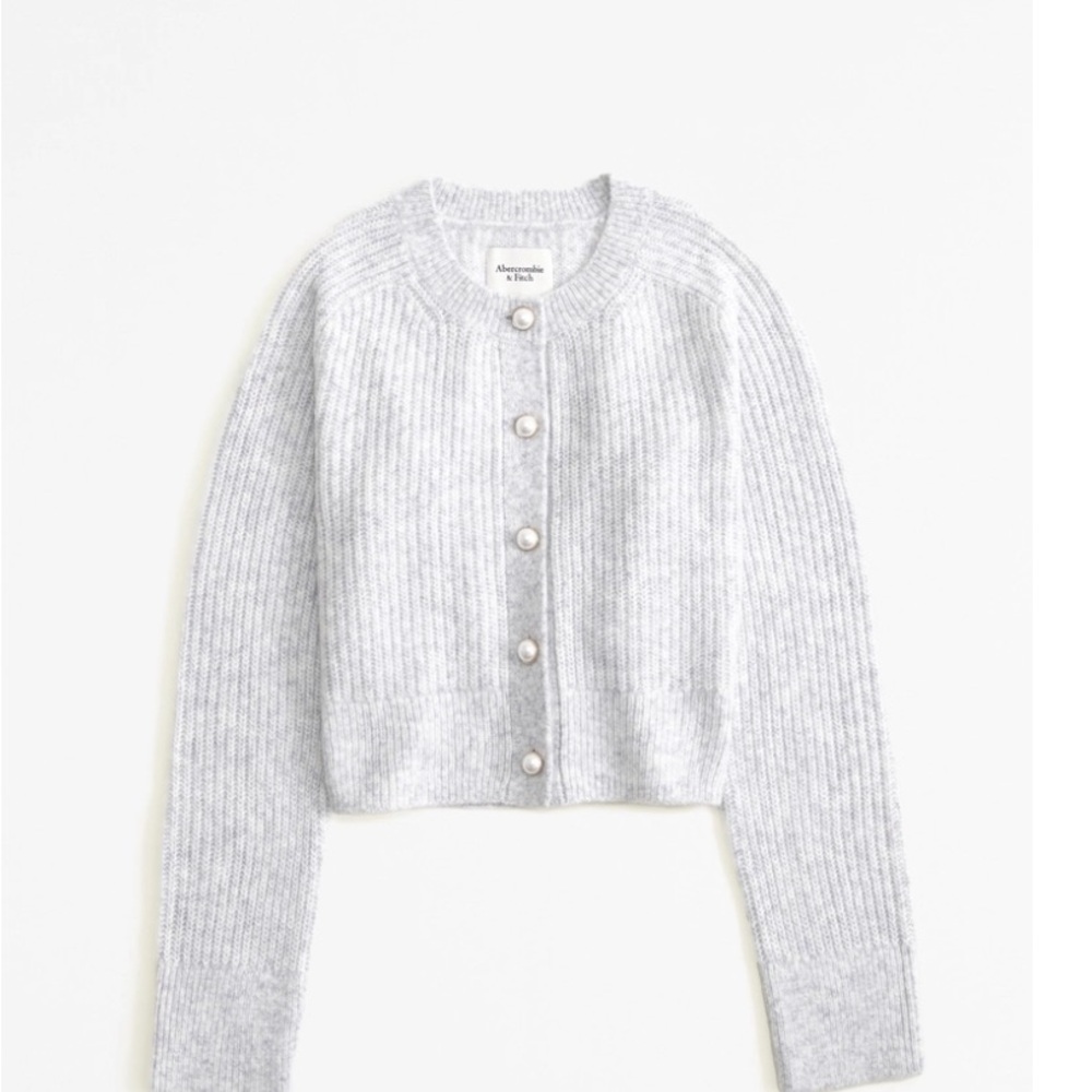 Abercrombie & Fitch Gray crew neck pearl button Cardigan size xl